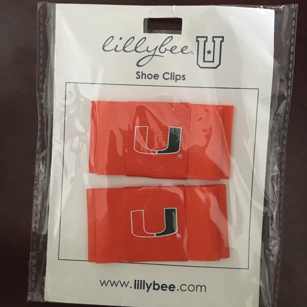 NWT LillyBee University if Miami shoe clips 🙌🏻